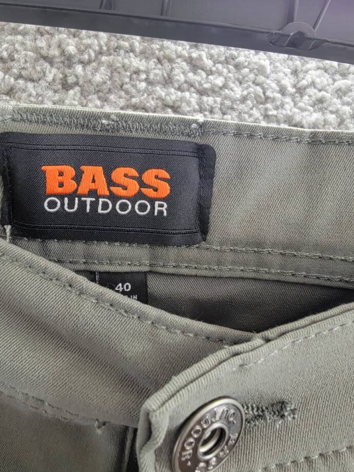 BASS OUTDOOR Essential Tech Cargo Pants Men's 40 Castor Gray Button Zip Closure
