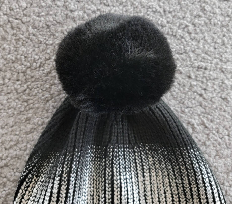 AQUA Ombré Knit Beanie Women's One Size Silver/Black Folded Cuff Pom Pom At Top