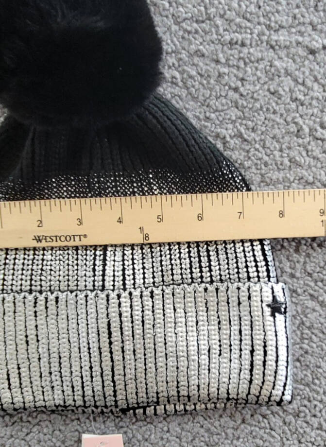 AQUA Ombré Knit Beanie Women's One Size Silver/Black Folded Cuff Pom Pom At Top