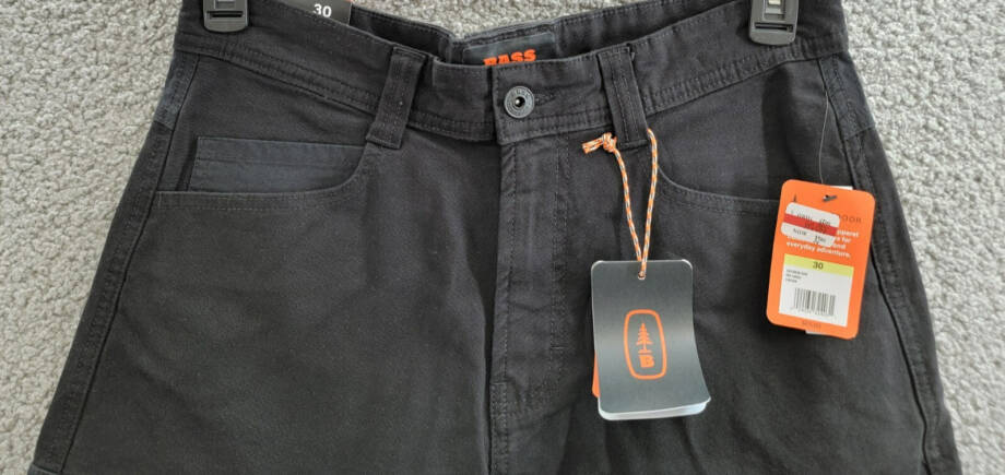 BASS OUTDOOR Worker Cargo 9" Shorts Men's 30 Caviar Zipped Pockets Button Zip