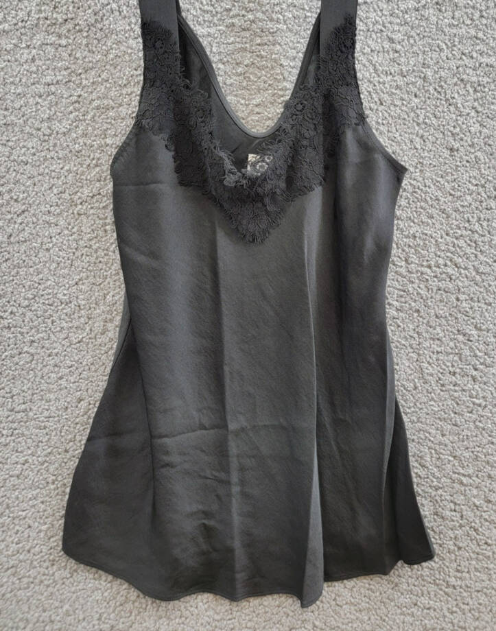 Nic+Zoe Lace Trim Cami Tank Top Women's XS Black V-Neck Sleeveless Pullover