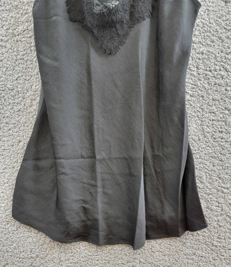 Nic+Zoe Lace Trim Cami Tank Top Women's XS Black V-Neck Sleeveless Pullover
