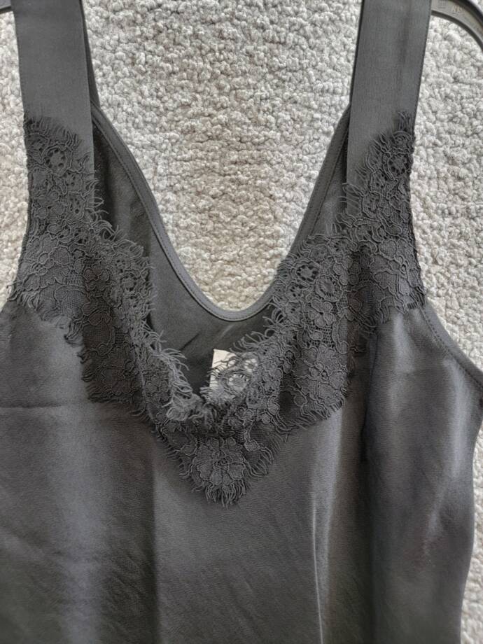 Nic+Zoe Lace Trim Cami Tank Top Women's XS Black V-Neck Sleeveless Pullover