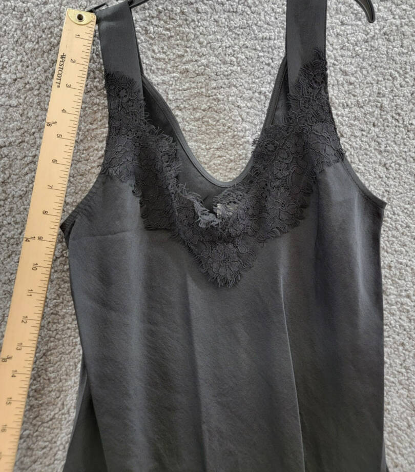 Nic+Zoe Lace Trim Cami Tank Top Women's XS Black V-Neck Sleeveless Pullover