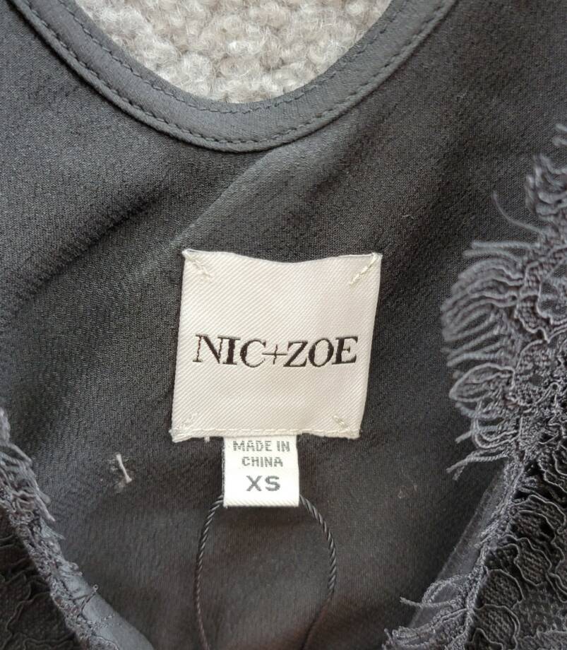 Nic+Zoe Lace Trim Cami Tank Top Women's XS Black V-Neck Sleeveless Pullover