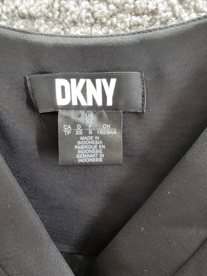 DKNY Sleeveless Plain V-Neck Blouse Women's XS Black Solid Pullover