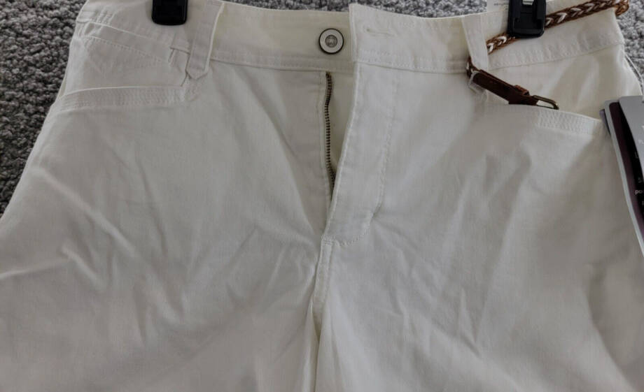 Lee Platinum Petite Georgia Belted Shorts Women's 10P White Pockets Button Zip