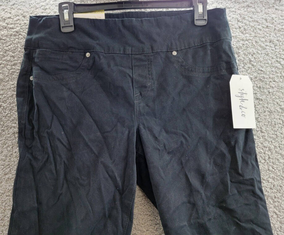 Style & Co Pull-on Capri Jeans Women's M Deep Black Straight Leg Stretch Denim