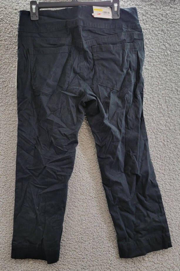 Style & Co Pull-on Capri Jeans Women's M Deep Black Straight Leg Stretch Denim
