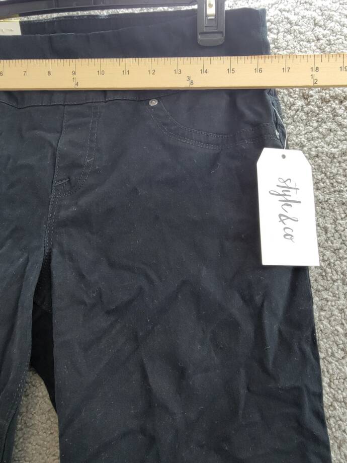 Style & Co Pull-on Capri Jeans Women's M Deep Black Straight Leg Stretch Denim