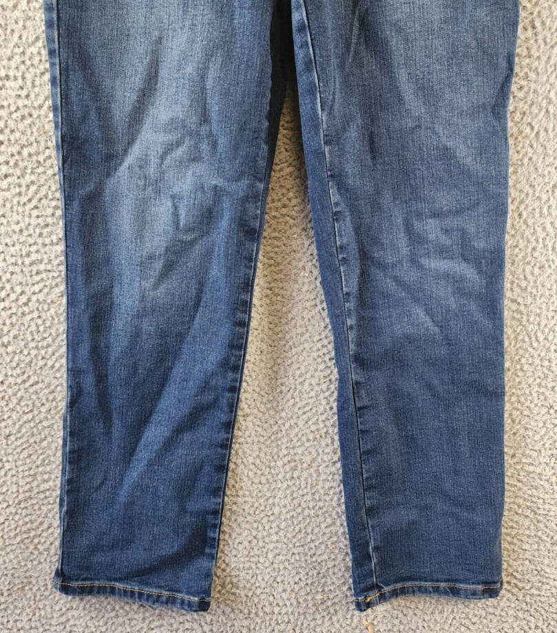 Gloria Vanderbilt Amanda Petites The Original Slimming Jean Women's 8PS Madison+