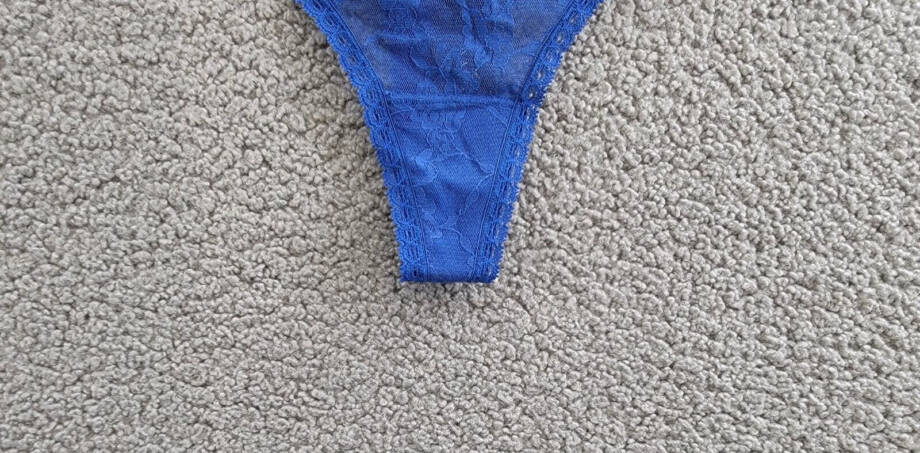 Natori Bliss Allure Lace Thong Women's One Size Indigo Floral Elastic Waist