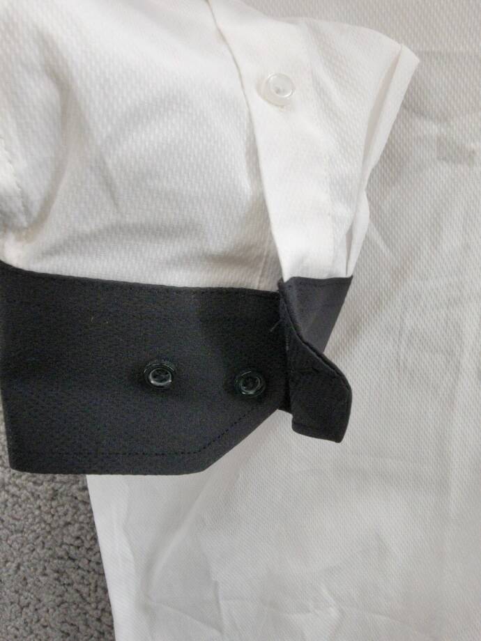 Tayion Collection Slim-Fit Solid Dress Shirt Mens XL (17-17.5) 36/37 Black/White