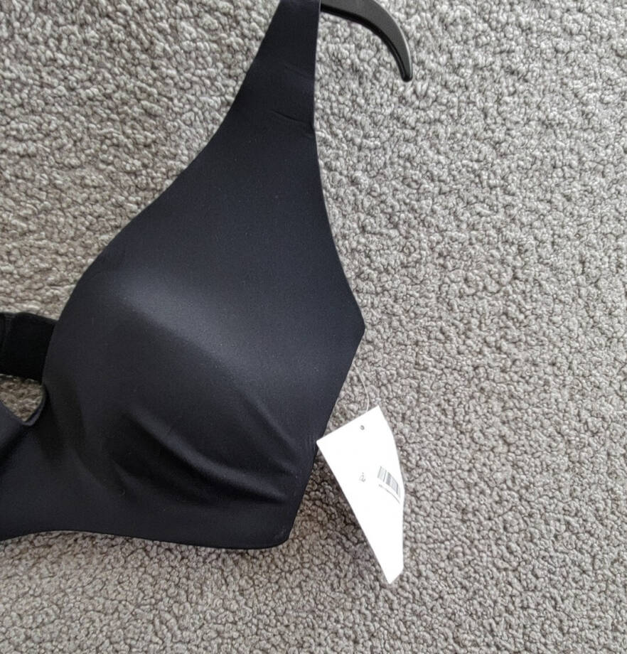 GapBody Everyday Essentials Wireless Bra Women's 34DD Black Hook & Eye Back