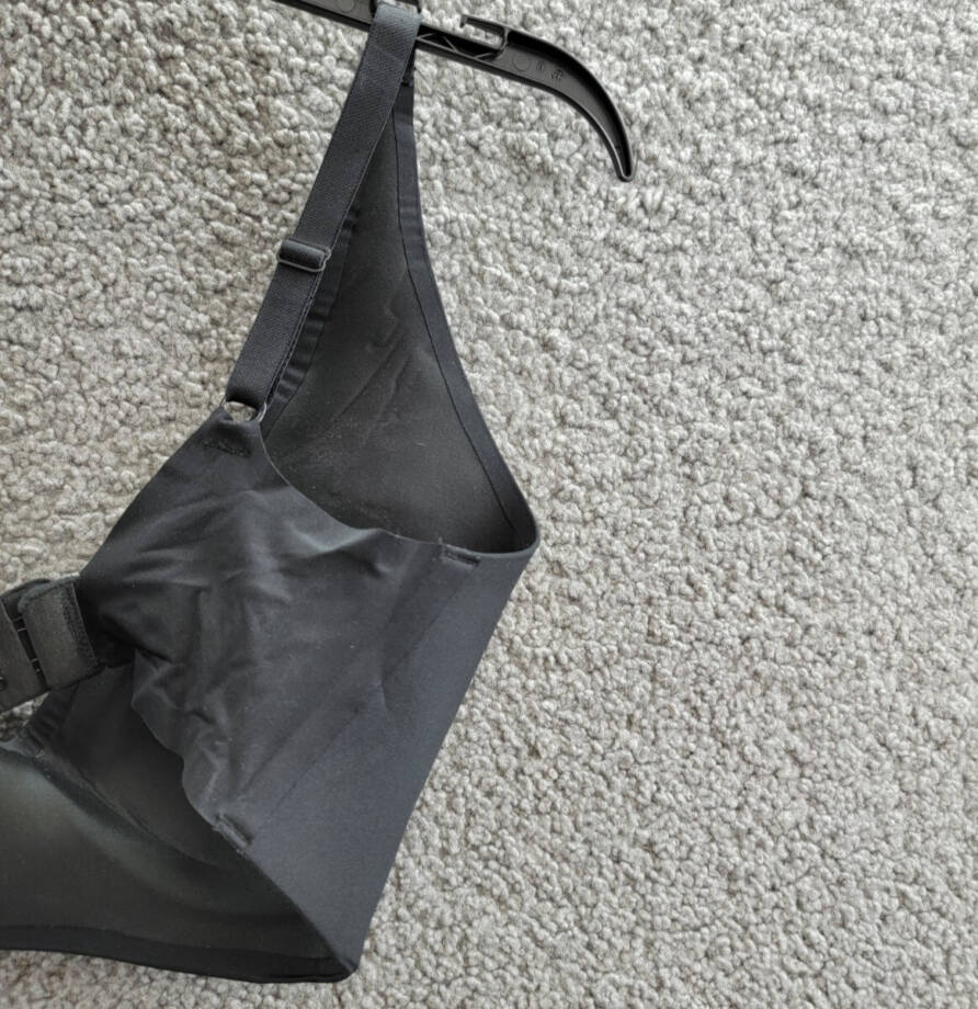 GapBody Everyday Essentials Wireless Bra Women's 34DD Black Hook & Eye Back