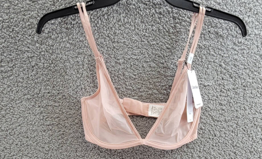 Calvin Klein Sheer Marquisette Unlined Plunge Bra Women's 32D Subdued Adjustable
