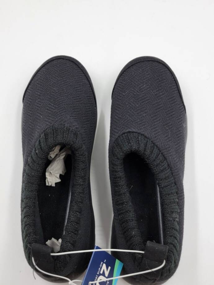 isotoner Microterry Lined Knit Zenz Sock Bootie Slipper Women's 9 Black Slip On