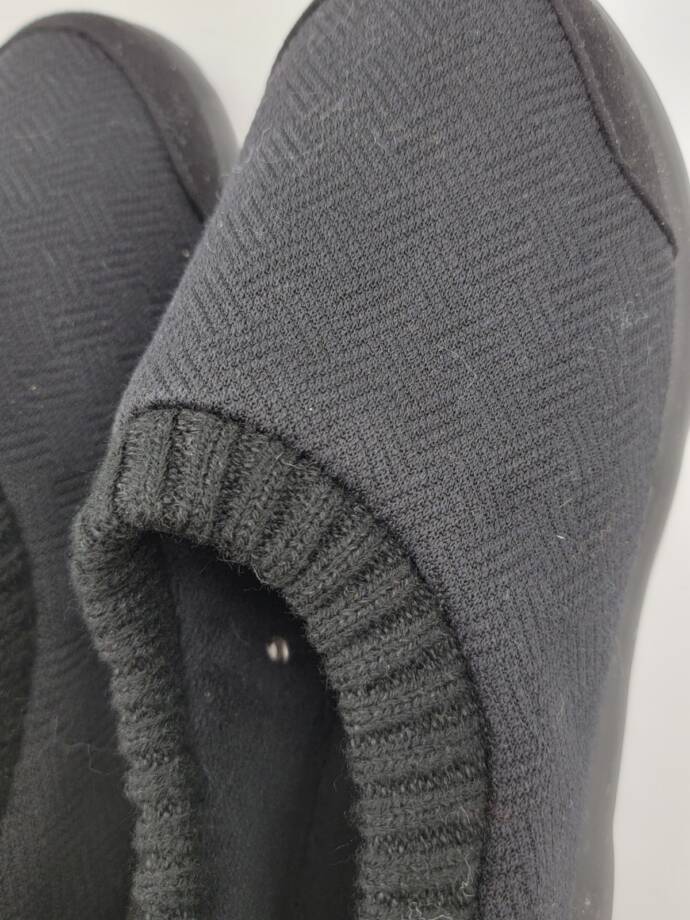 isotoner Microterry Lined Knit Zenz Sock Bootie Slipper Women's 9 Black Slip On