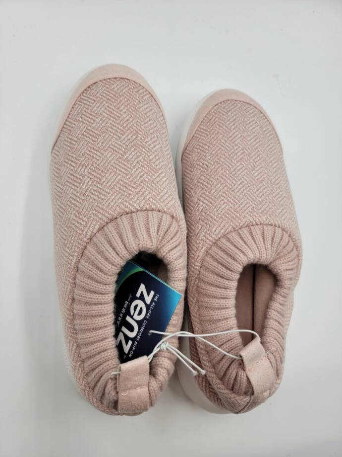 isotoner Microterry Lined Knit Zenz Sock Bootie Women's 10 Evening Sands Slip On