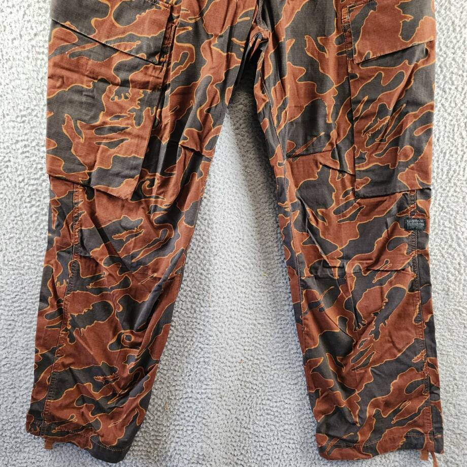 G-Star Raw Printed Straight-Fit Cargo Pants Men's 34/32 Rodeo Island Button Zip
