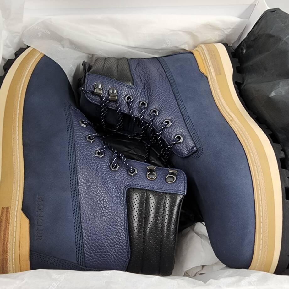 Moncler Peka Lace Up Hiking Boots Men's 11 Navy Padded Collar