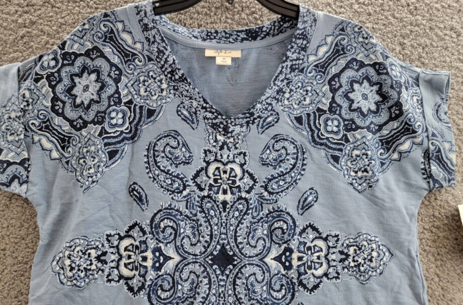 Style & Co Printed Short Cuffed-Sleeve Top Women's M Vision Fog V-Neck Pullover