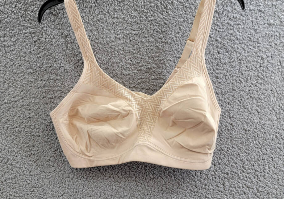 Playtex 18 Hour® Bounce Control Convertible Wireless Bra Women's 36DDD Taupe