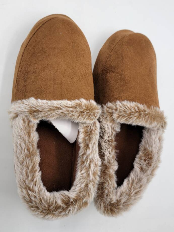 Isotoner Signature A-Line Eco Comfort Slippers Women's L 8-9 Cognac Slip On