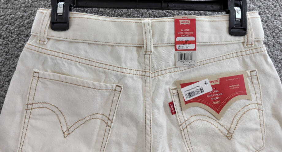 Levi's Belted 5-Pocket Design Shorts Girls' 16 Off White Cut-Off Hem Zip Closure