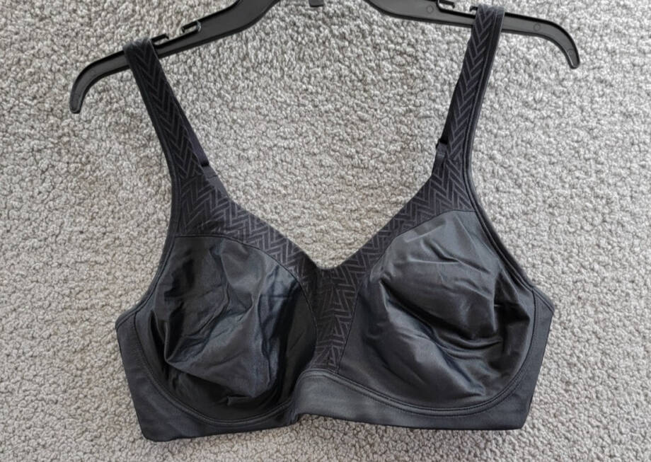Playtex 18 Hour® Bounce Control Convertible Wirefree Bra Women's 38DD Black
