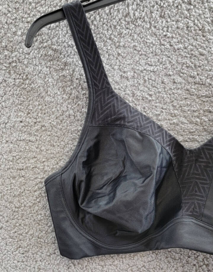 Playtex 18 Hour® Bounce Control Convertible Wirefree Bra Women's 38DD Black
