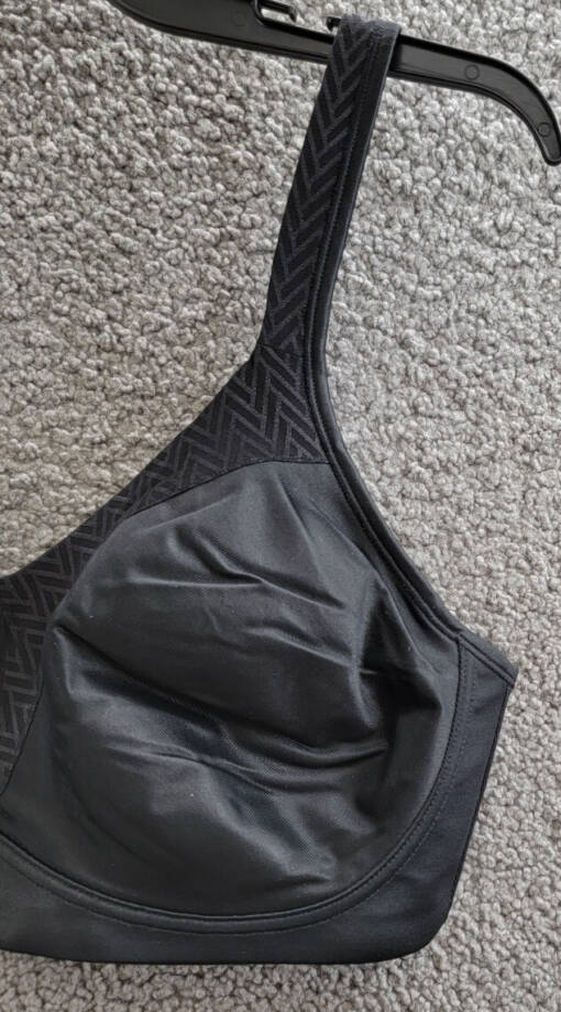 Playtex 18 Hour® Bounce Control Convertible Wirefree Bra Women's 38DD Black