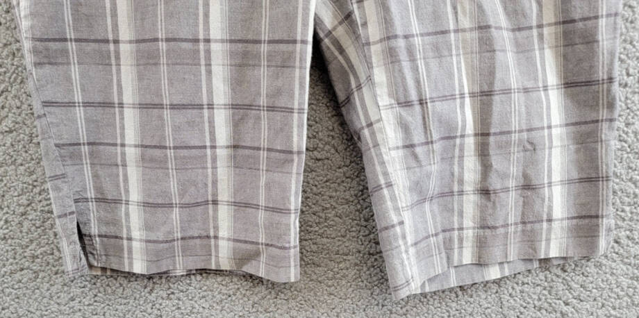 GUESS JEANS Plaid Pattern Shorts Men's 29 Gray Zip Fly W/ Hook & Bar Closure