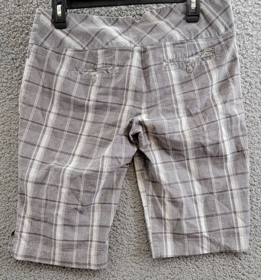 GUESS JEANS Plaid Pattern Shorts Men's 29 Gray Zip Fly W/ Hook & Bar Closure