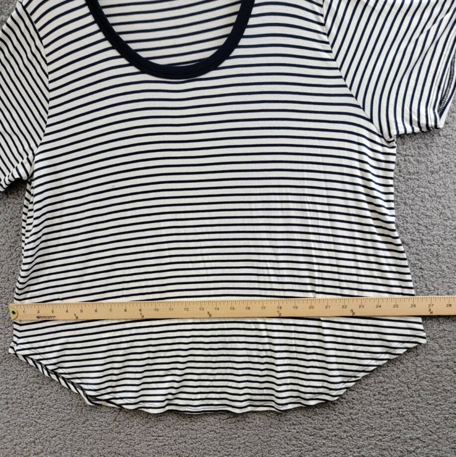 Coin 1804 Plus Size Striped Crewneck T-Shirt Women's 2X Navy/White Short Sleeve