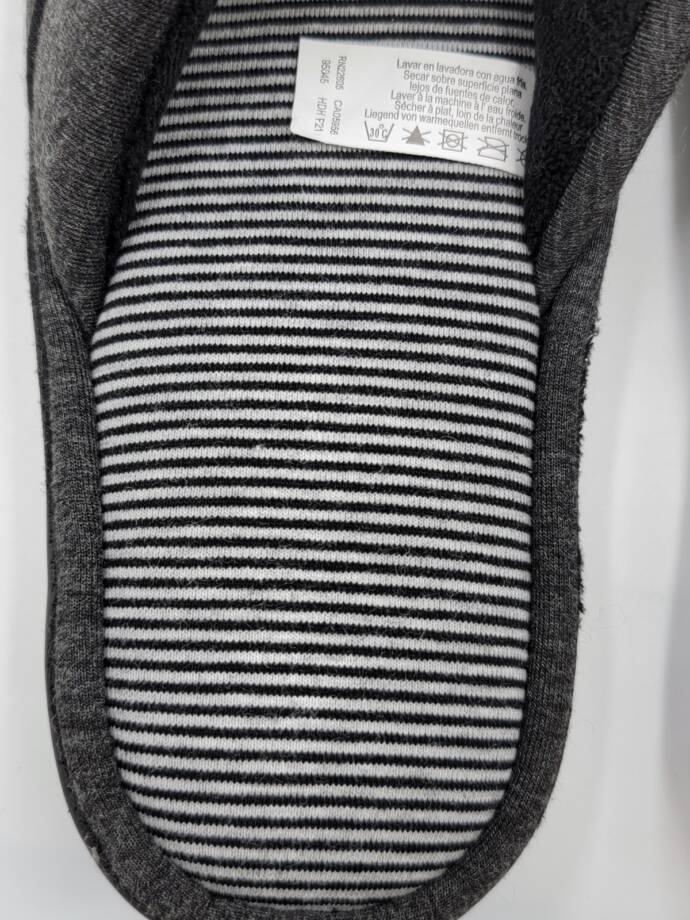 Isotoner Signature Jersey Nicole Memory Foam Slide Women's 9.5-10 Black