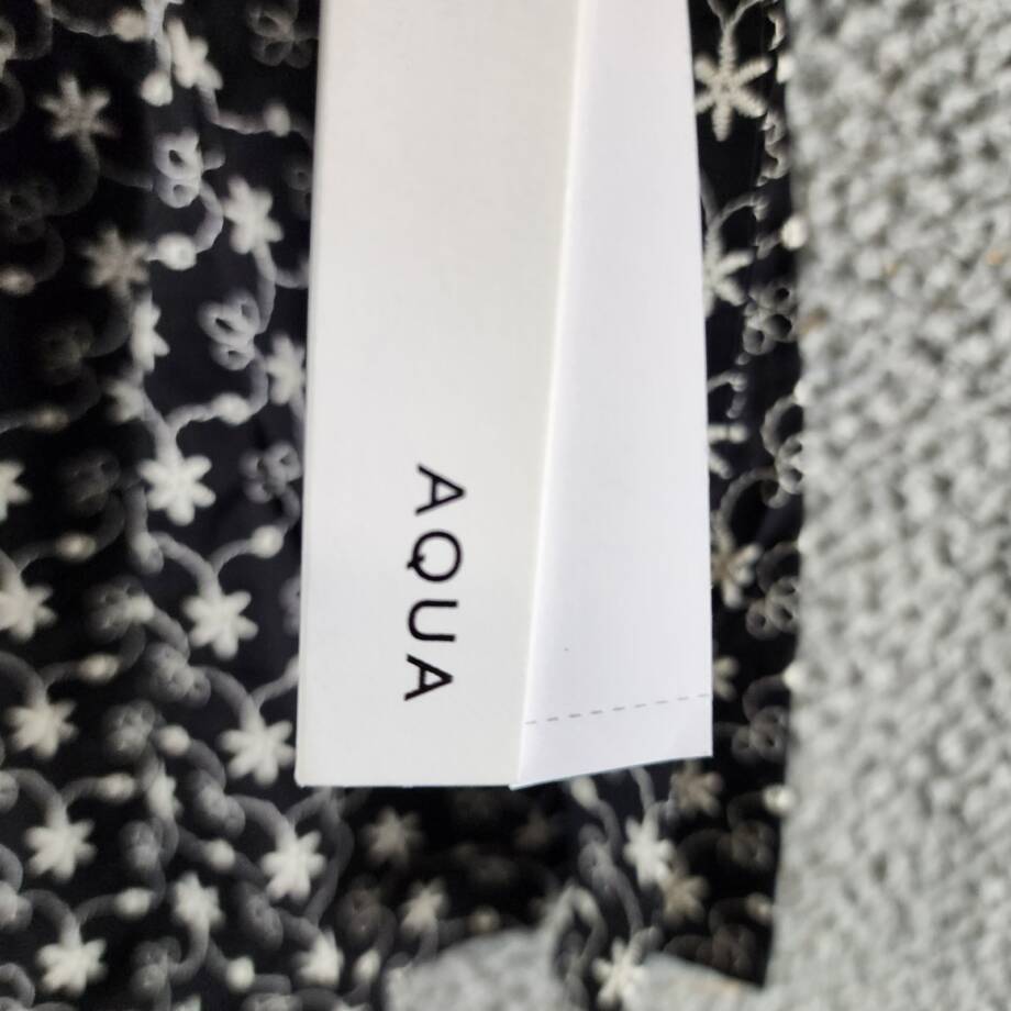 AQUA Embroidered Eyelet Top Women's XS Black/White Floral Crewneck Short Sleeve