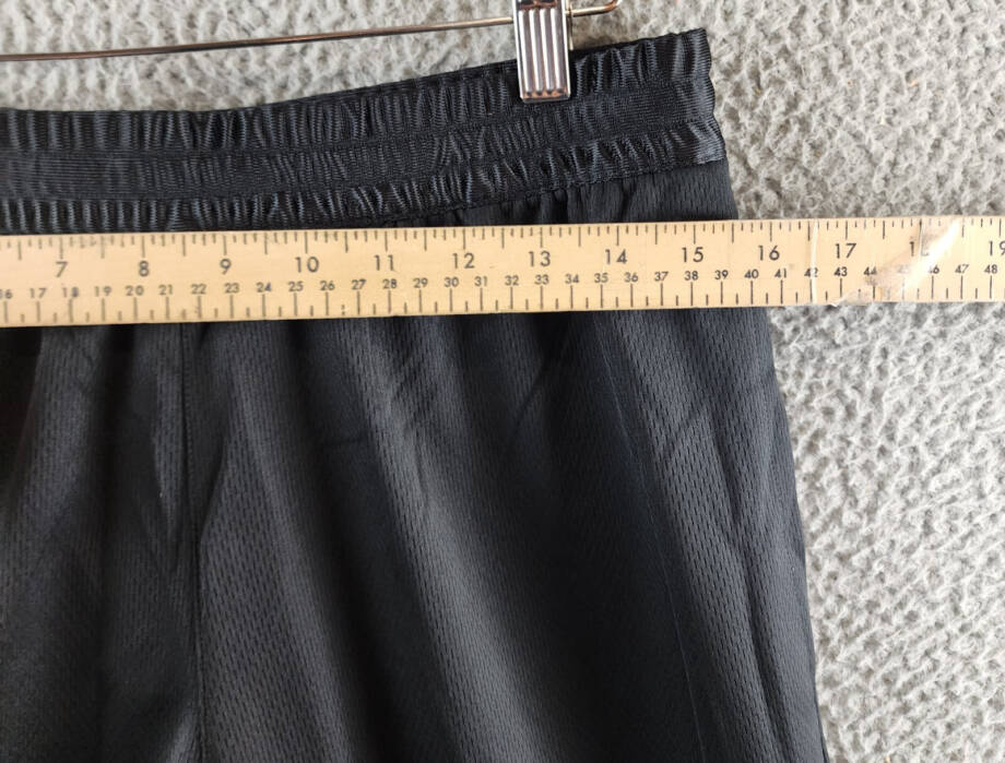 Reebok Regular-Fit Logo-Print Mesh Basketball Shorts Men's Medium Black