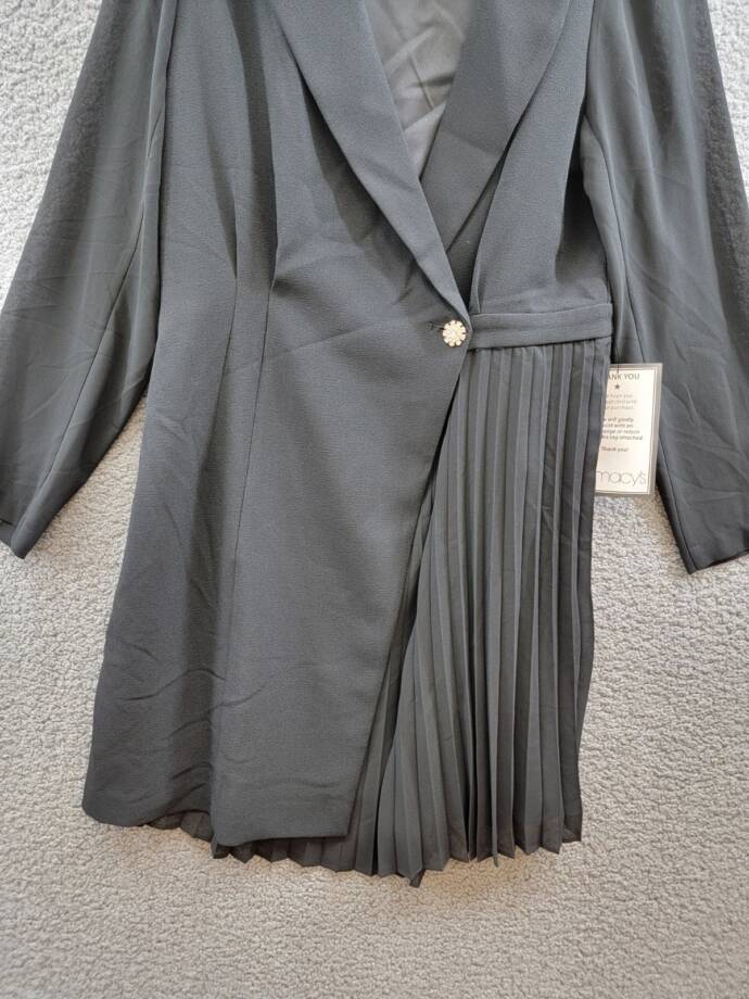 Vince Camuto Signature-Stretch Pleated-Chiffon Dress Women's 10 Black Notch L/S