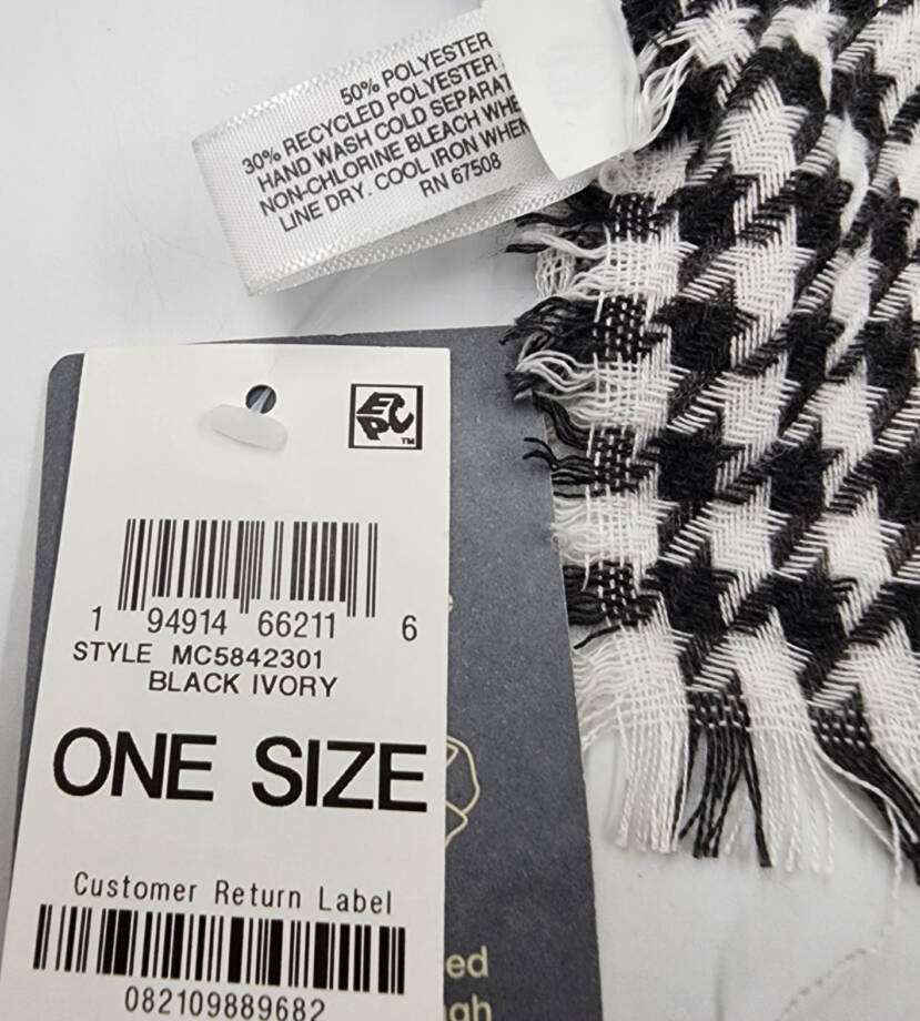 On 34th Classic Houndstooth Supersoft Wrap Scarf Women's One Size Black Ivory~