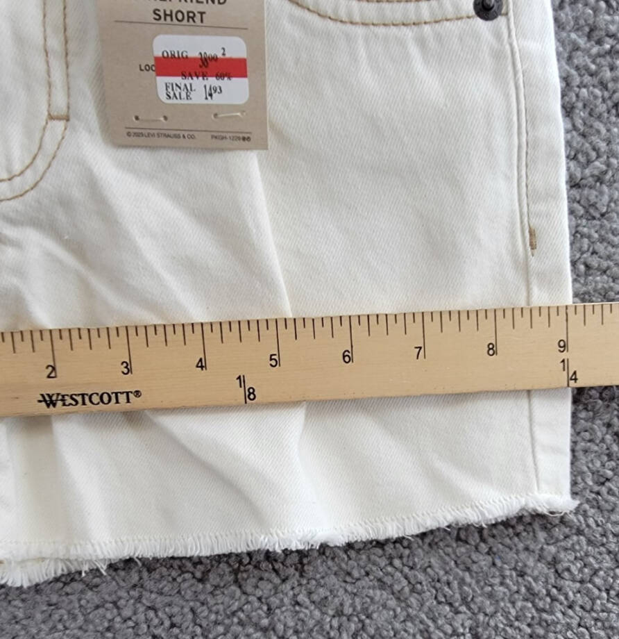 Levi's Belted A-Line Girlfriend Short Girls 10 Beige Cut Off Denim 5 Pockets