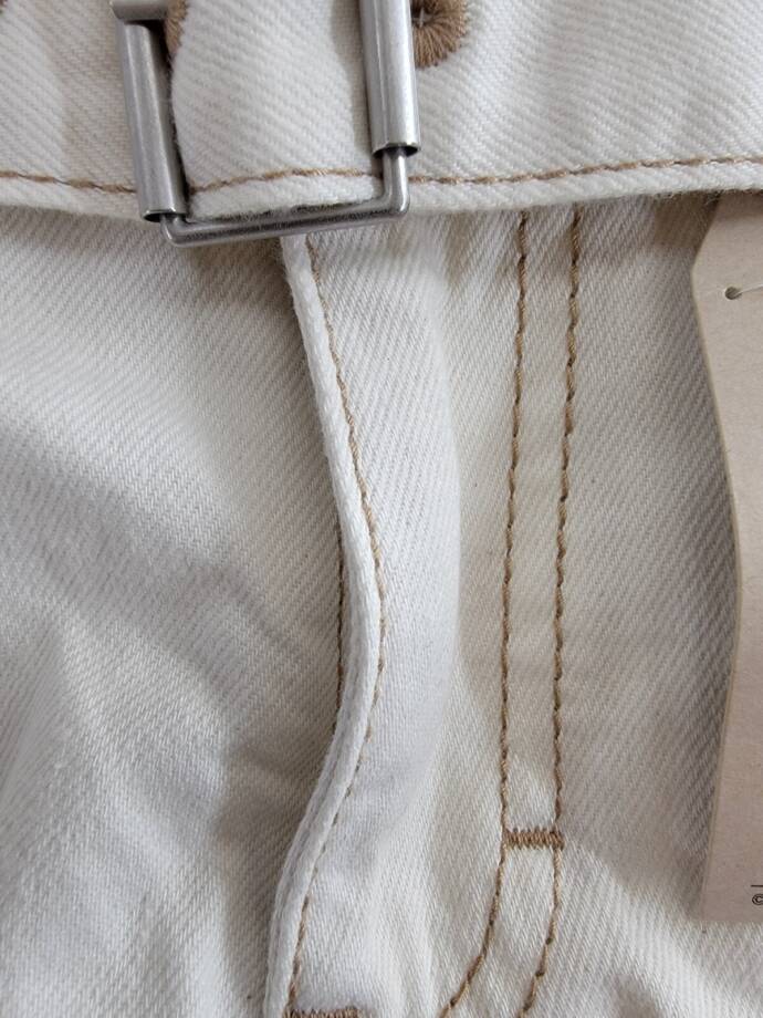 Levi's Belted A-Line Girlfriend Short Girls 10 Beige Cut Off Denim 5 Pockets
