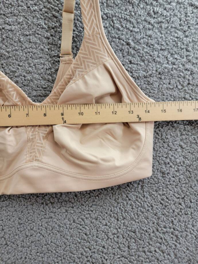 Playtex 18 Hour Bounce Control Wire Free Bra Women's 38DD Taupe Hook & Eye Back