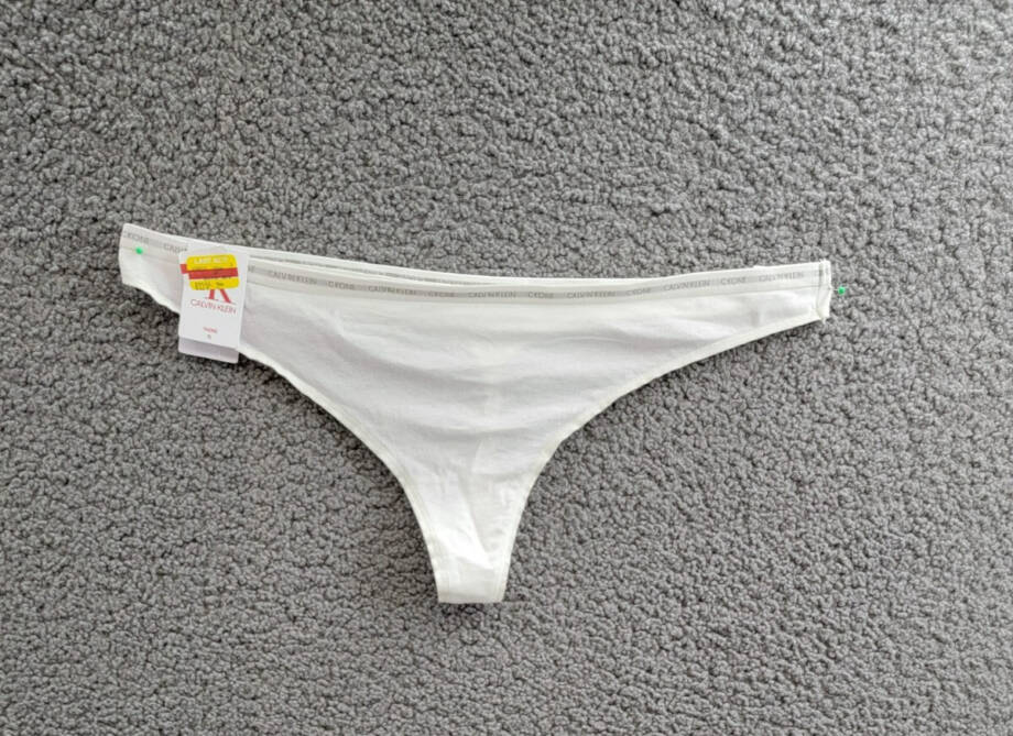 Calvin Klein CK One Singles Thong Underwear Women's XL White Elastic Waist Logo