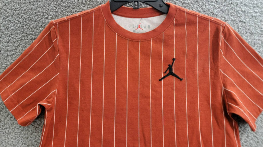 JORDAN Air Jordan MVP Pinstripe Graphic Tee Boys' M Dune Red Crewneck Pullover