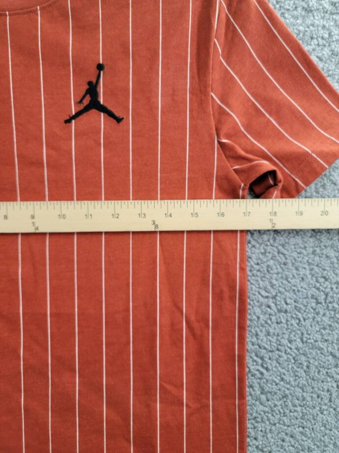 JORDAN Air Jordan MVP Pinstripe Graphic Tee Boys' M Dune Red Crewneck Pullover