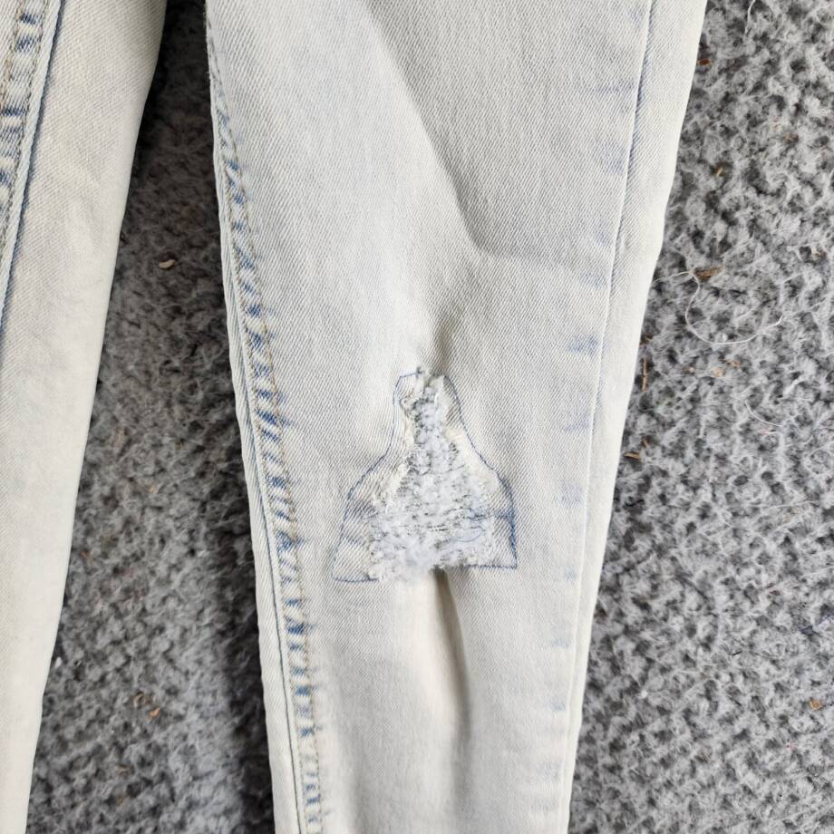 Cotton On Slim Fit Jeans Little Boys 4 Bells Light Blue Zip Fly Button Closure