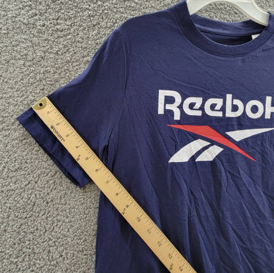 Reebok Short Sleeve Logo Graphic T-Shirt Women's S Vector Navy Crew Neck