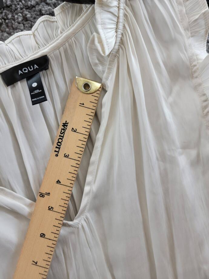AQUA Satin Ruffled Tank Top Women's L Ivory Solid V-Neck Sleeveless Pullover