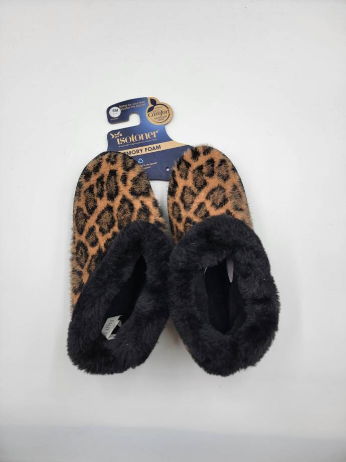 Isotoner Memory Foam Cheetah Comfort Booth Slippers Women's S 5-6 Beige